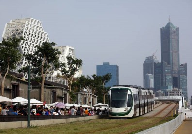 產業鏈與生態圈漸成形！「新三寶」發威，鐵鏽高雄變身科技城