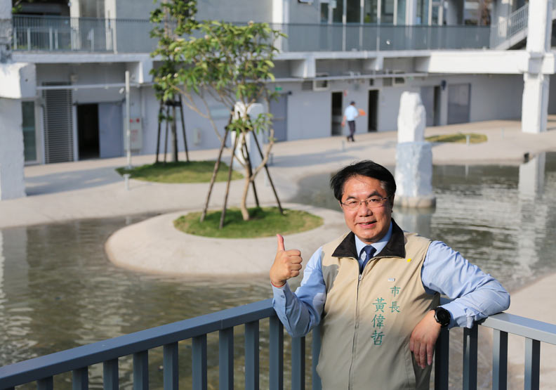 黃偉哲擔任台南市長後笑容依然燦爛。張智傑攝。