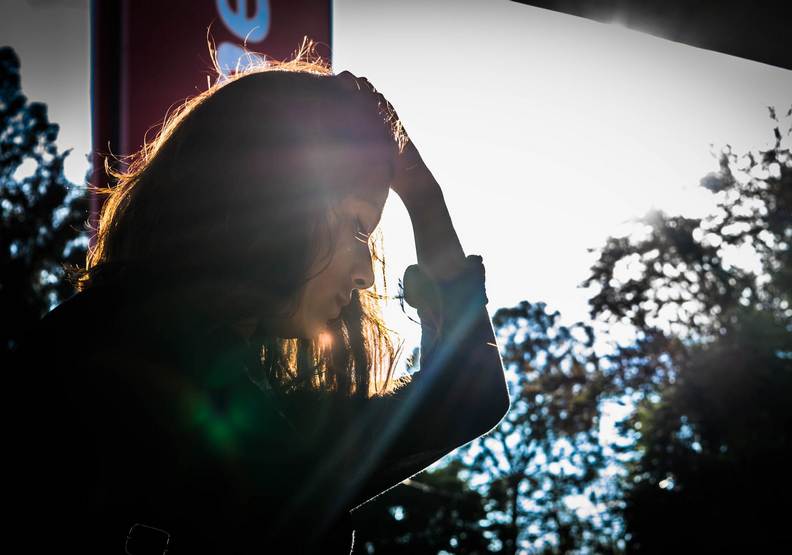 在過往的傳統觀念中,悲觀往往被認為是不正確的行為