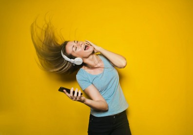 快跟上聲音新潮流！10大 Podcast APP，你用過了嗎？