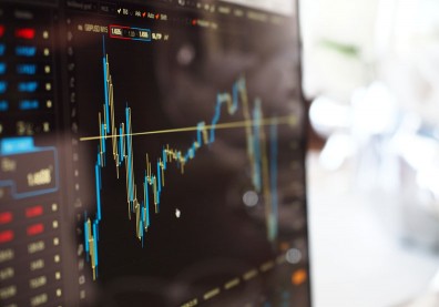 【專家嚴選】防禦股接棒，28檔黑馬股出列！