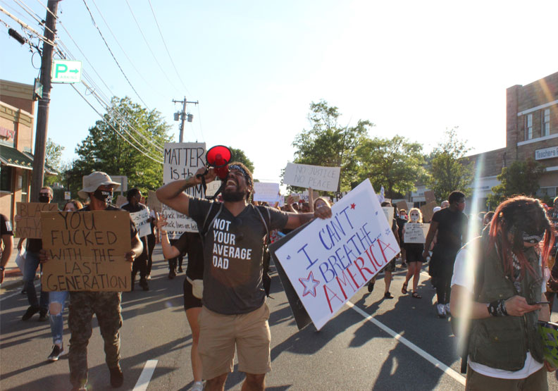 「佛洛伊德之死」街頭示威恐為美國帶來連鎖感染效應。