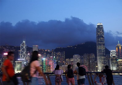 拔4名民主派議員，港府成北京橡皮圖章？