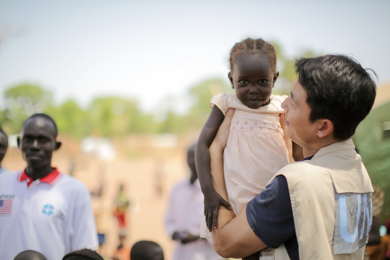 出訪孟加拉庫圖帕隆難民營。時報出版提供