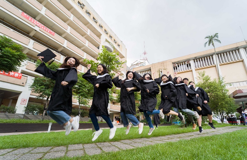 北商大學生透過跨域修課及實習培養就業即戰力，畢業生表現獲得企業主肯定。