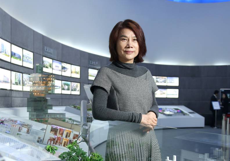 中國大陸格力電器董事長董明珠第一次直播叫貨，開啟企業家下海直播的新時代。