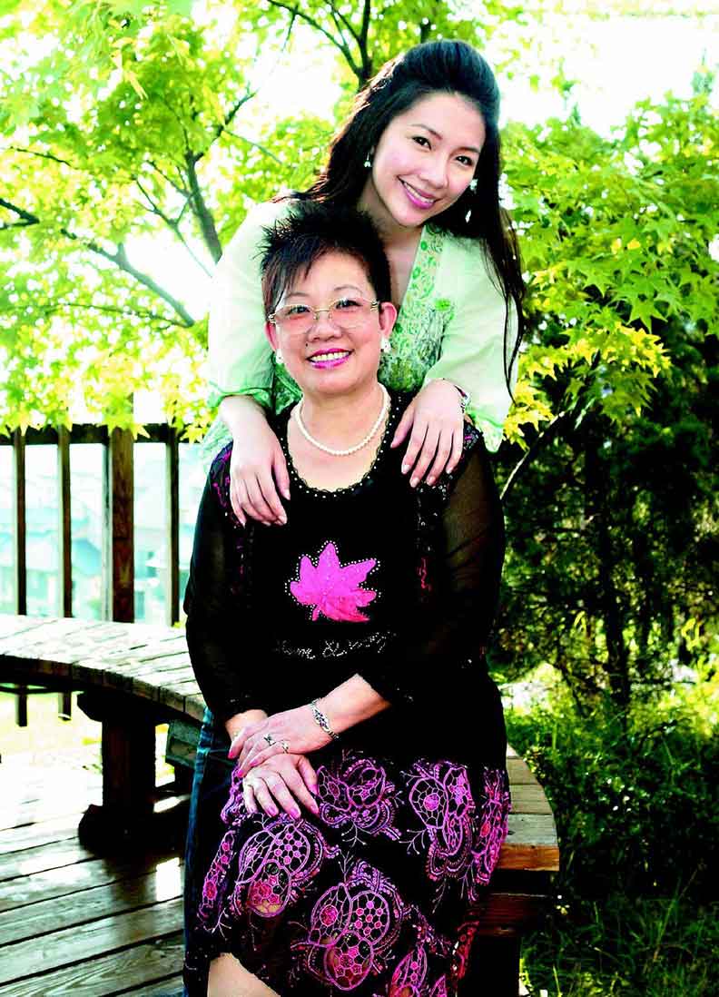 林書煒和媽媽母女情深;聯合報資料照。