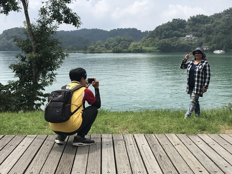 結合行動科技,埔里遊客中心發展行動旅服,主動觸及遊客提供貼心服務,照片提供:日月潭國家風景區。