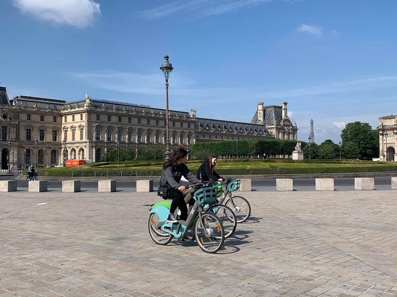 近來防疫期間,巴黎的公共單車使用率飆上新高!(攝影:趙偉婷)