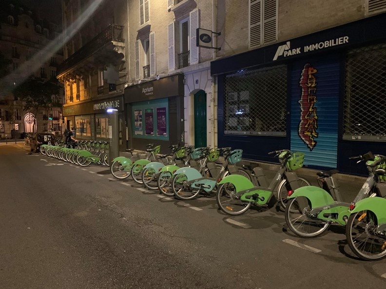 Vélib’系統轉換及施工期間,引發諸多抱怨及批評。(攝影:趙偉婷)