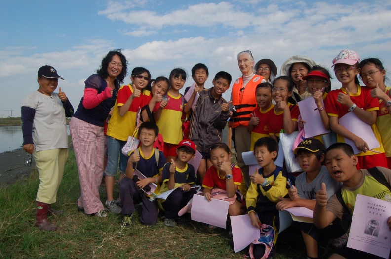 珍古德博士,深切關注人道關懷、環境教育,以及下一代的未來,是大家學習的典範。