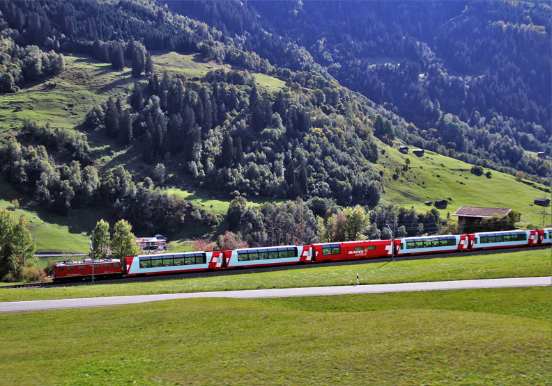 瑞士擁有發達的鐵路運輸。pixabay