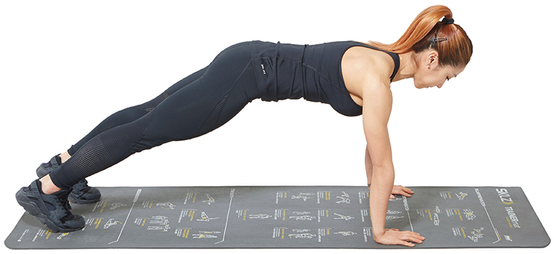 兩側肩胛骨盡量放鬆,並注意頭不要往前縮。