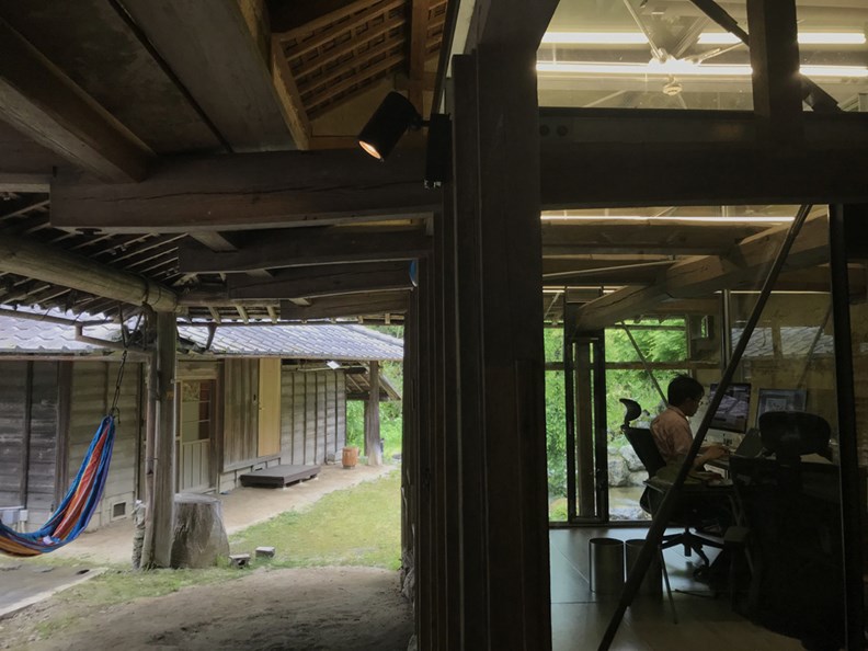 名片管理公司 sansan.Inc. 的神山町辦公室,原是一處老舊牛棚。