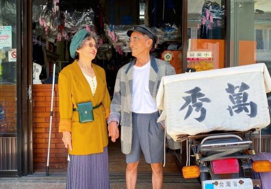 萬秀洗衣店爆紅後，意外點出產業困境：衣物囤積、把店當自家衣櫃
