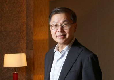 病毒權威何大一：疫苗上市至少還要一年，台灣不能鬆懈！