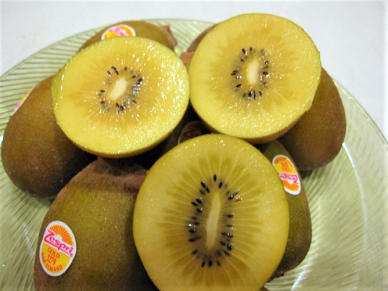 除了綠色以外，奇異果也有金黃色的。