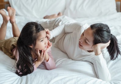 孩子提出不合適要求時，你會說「家裡沒錢」拒絕嗎？換個說法，更健康！