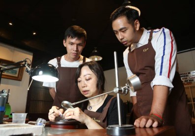 光在金工手作，細工磨製動人回憶