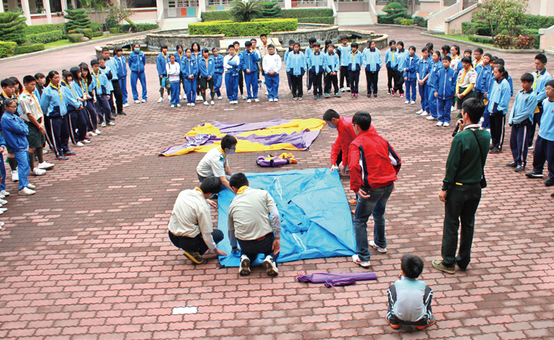 童軍教育提供許多活動的場合與情境,可以讓孩子實際去做中學,進而轉變觀念。莊景棠提供
