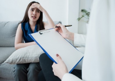 精神疾患與慢性發炎密不可分？美研究：心理治療幫助「消炎」，減輕不適