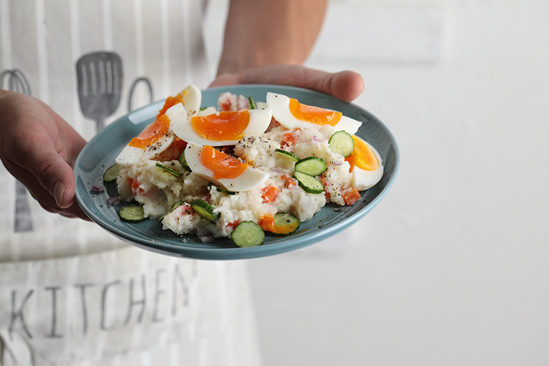 馬鈴薯溏心蛋沙拉營養充足又沒負擔。