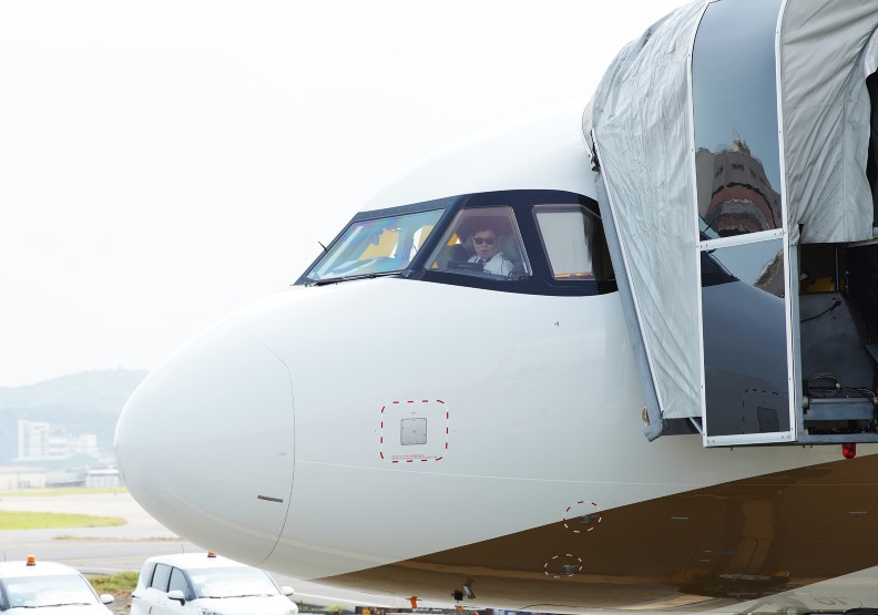 機師董事長張國煒親自執飛。星宇航空提供