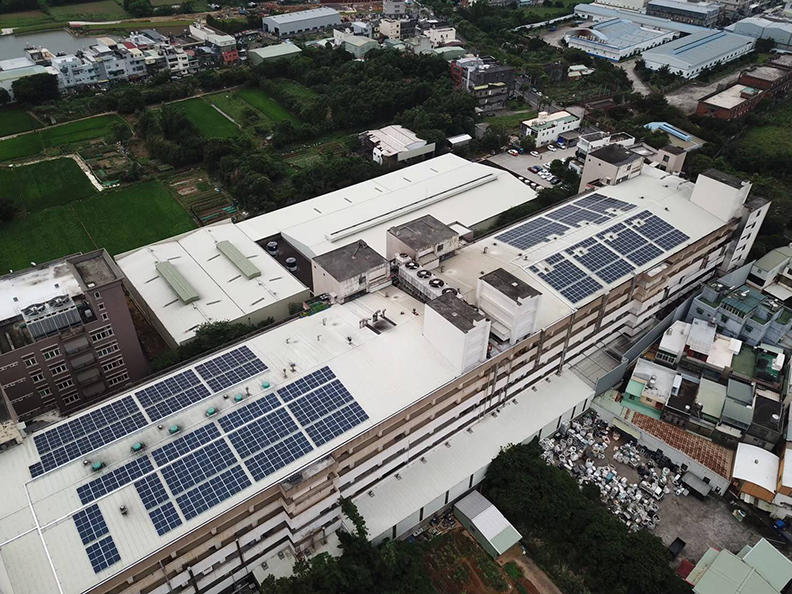 宏亞響應綠能政策,廠內使用的綠電已達總用電量的四分之一。