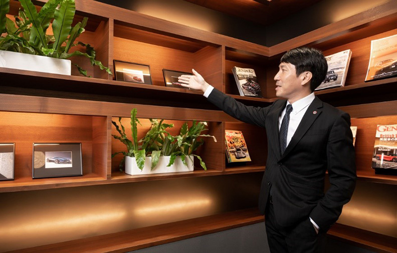 台灣馬自達廣宣暨公關經理林哲全分享：「MAZDA獨特的企業文化包含廣島挑戰者精神、堅持挑戰自我、顛覆創新。」