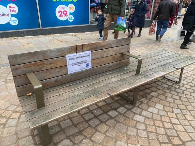 取自The Happy To Chat Bench Altrincham 臉書