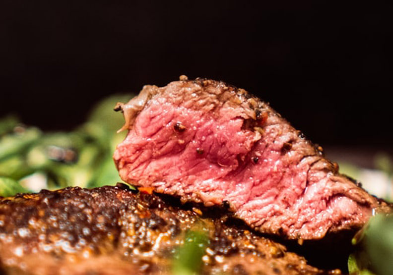 想要增肌減脂，可以大吃牛、豬肉？高蛋白飲食，除了總量，更要重視來源！