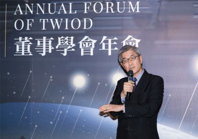 為何金融圈高層搶讀這本書？連金管會主委黃天牧都徵求中文版！