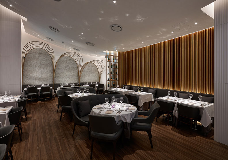  鹽之華用餐空間。 鹽之華提供