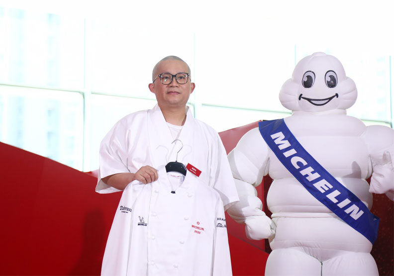 明壽司獲得米其林一星。