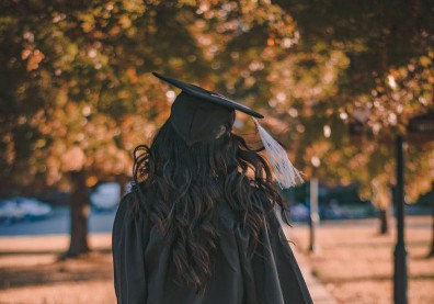 她從「壞學生」逆襲成學霸！史丹佛大學真正看重的，並不是成績