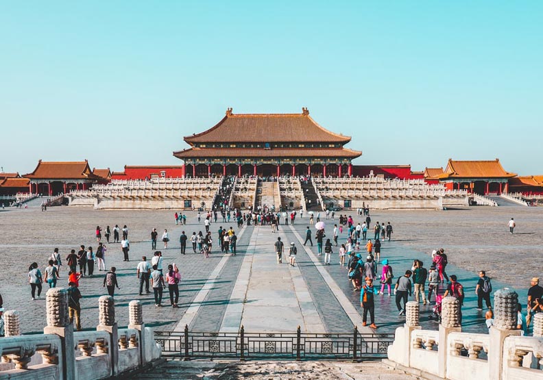 對全球經濟的看法,北京的觀點和華盛頓的觀點截然不同。取自unsplash