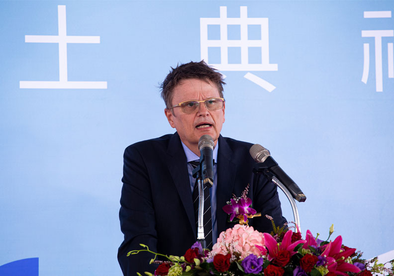 西門子歌美颯在歐洲已深耕離岸風電產業，亞太區離岸風電總經理Niels Steenberg認為亞洲離岸風電市場大，風機發展逐年擴張。池孟諭攝