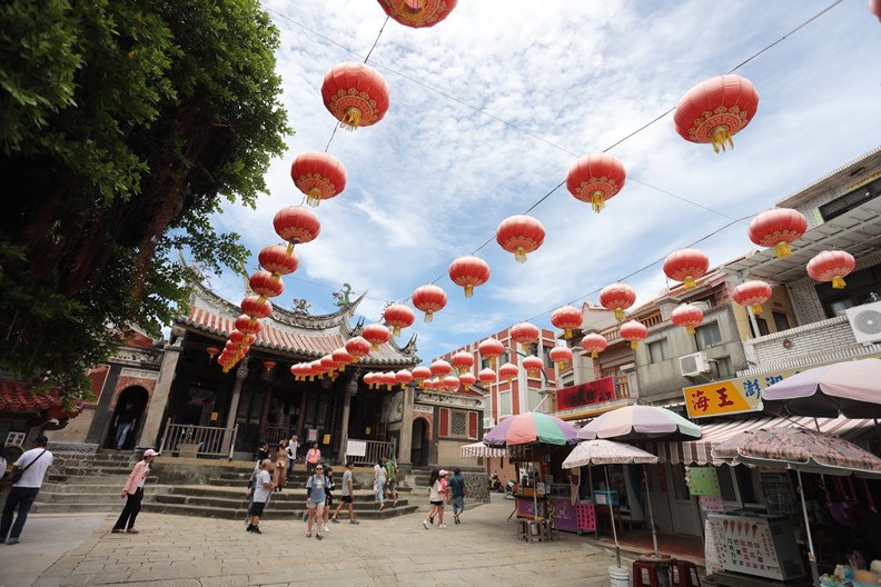 觀光業對環境和周遭社區造成的負面衝擊,近年開始受到檢討和關注。