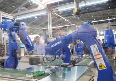 勞工愈來愈貴，機器人愈來愈多？