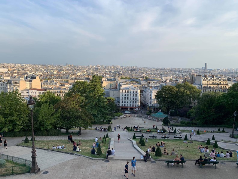 疫情橫掃,巴黎熱門景點如今人潮大減。