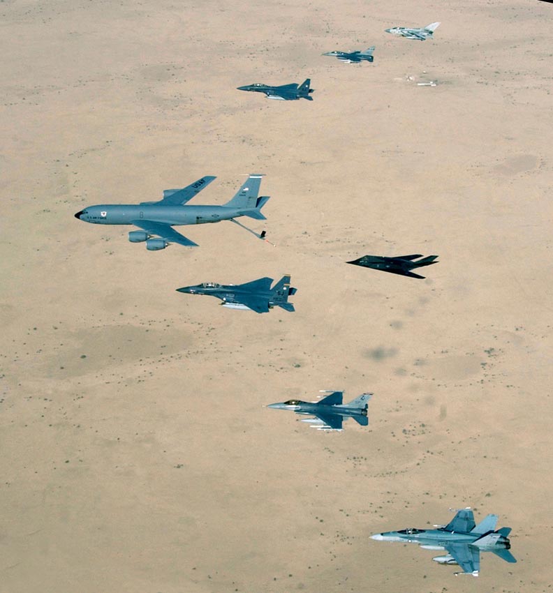 美國空軍是能主宰全球各戰場的關鍵。取自維基百科