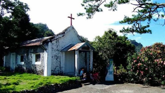 站外白色小教堂。(圖片翻攝/交通部鐵路總局)