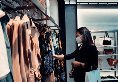 時裝市場急凍，睡衣、休閒服為何逆勢爆紅？
