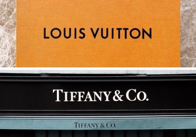 LVMH不娶Tiffany了！精品世紀聯姻破局，竟是因為「家長」惡鬥？