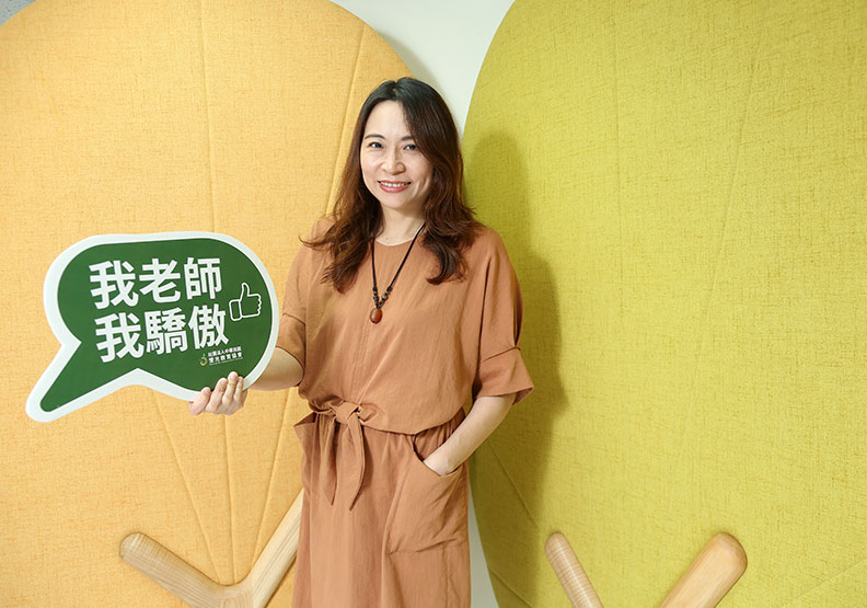 藍偉瑩認為，不論選擇念研究所的原因是什麼，都要先思考自己想要什麼，對人生才有幫助。
