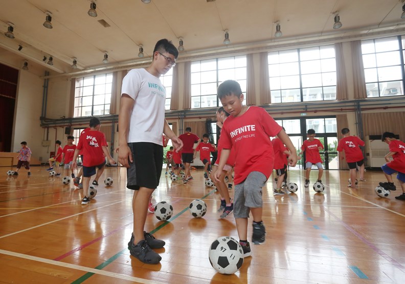 在運動休憩產業中，運動品牌的行銷力最強，每個產業都可透過說故事的力量，讓自身的品牌增值。