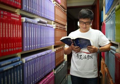 政經議題日趨繁雜，突顯法政專業價值