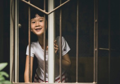 關係沒有那麼脆弱！你可以「背叛」父母，活出自己的幸福