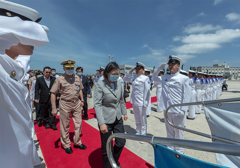 總統蔡英文22日前往澎湖視察國軍部隊。總統府提供