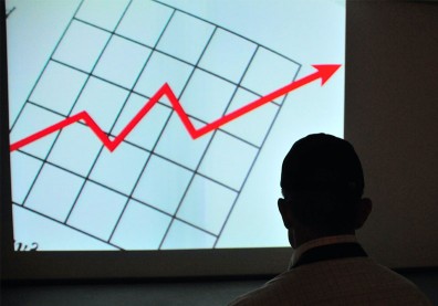 超過七成民眾燃起理財鬥志，景氣低迷、年金改革逼出危機感？